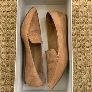 Steve Madden Feather Loafer Flat, 6.5M, Camel Suede